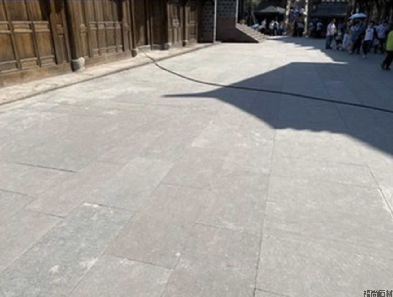 中国黑火烧面地铺石实拍(户外广场:市政道路) 中国黑火烧面地铺石实拍(户外广场:市政道路)